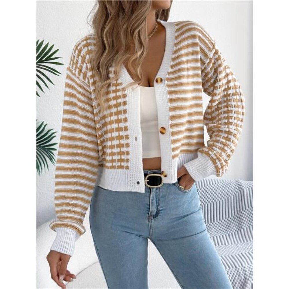 Striped Button-Up Cropped Cardigan - Picture 13 of 14